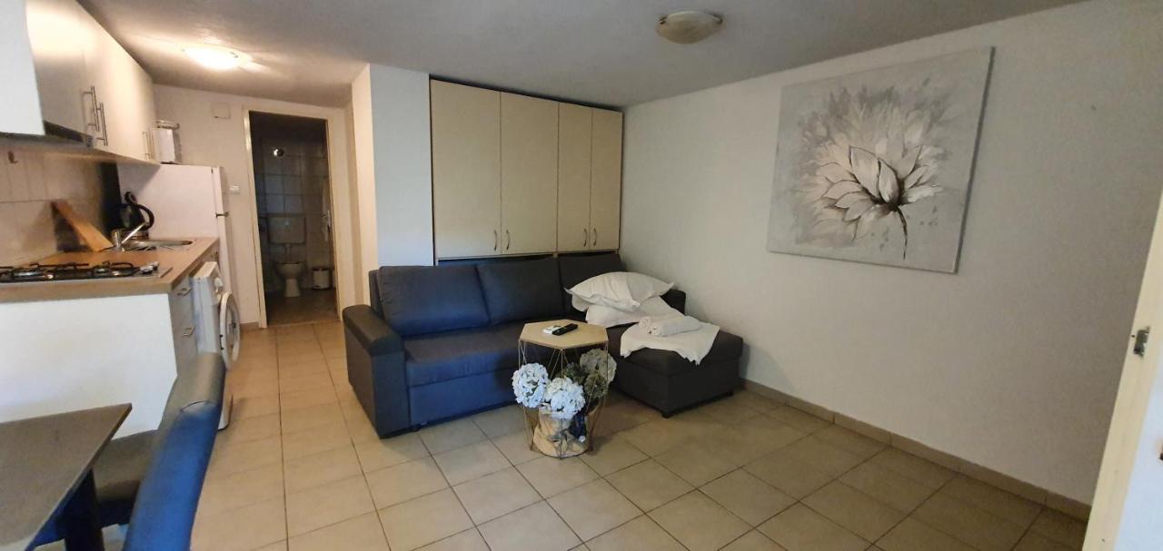 Appartamento Apartman Suzana Sindija Bibinje Esterno foto